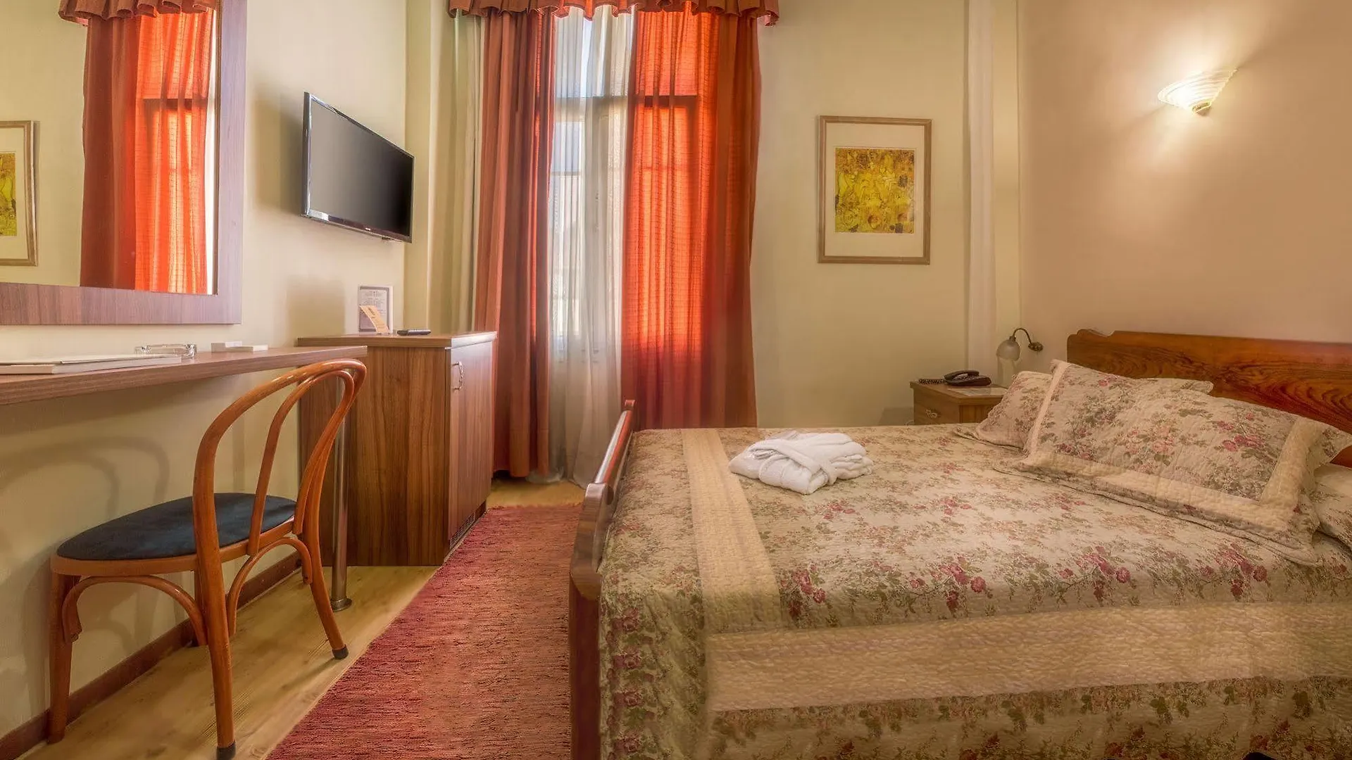 Kinissi Palace Thessaloniki Hotel